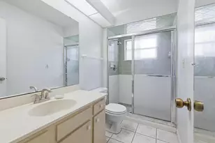 5063 Village Gardens Dr, Sarasota, FL 34234 - Photo 17