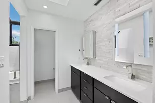 1906 Harbourside Dr, Longboat Key, FL 34228 - Photo 33