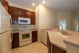 4316 Via Piedra Cir, Sarasota, FL 34233 - Photo 7