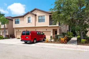 4316 Via Piedra Cir, Sarasota, FL 34233 - Photo 3