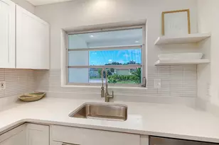 2719 Temple St, Sarasota, FL 34239 - Photo 15