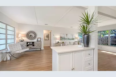 2719 Temple Street, Sarasota, FL 34239 - Photo 17