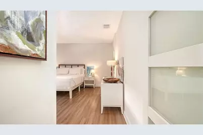 2719 Temple Street, Sarasota, FL 34239 - Photo 19
