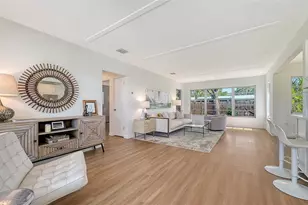 2719 Temple St, Sarasota, FL 34239 - Photo 3