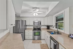 4308 Pasadena Cir, Sarasota, FL 34233 - Photo 11