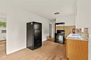 4222 18th St N, Saint Petersburg, FL 33714 - Photo 5
