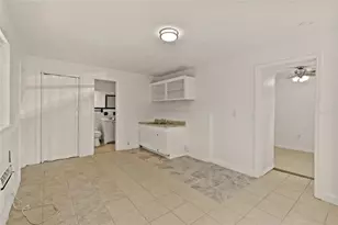 4222 18th St N, Saint Petersburg, FL 33714 - Photo 19
