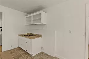 4222 18th St N, Saint Petersburg, FL 33714 - Photo 17