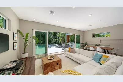 543 Columbia Court, Sarasota, FL 34236 - Photo 13