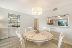 9320 Clubside Cir, Sarasota, FL 34238 - Photo 11
