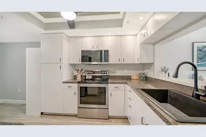 9320 Clubside Circle #2205, Sarasota, FL 34238 - Photo 13