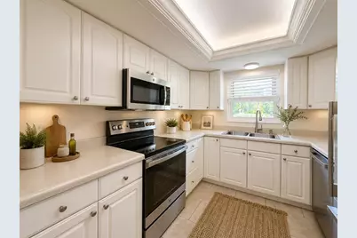 3625 Longmeadow #40, Sarasota, FL 34235 - Photo 3