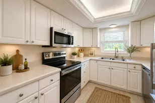 3625 Longmeadow, Sarasota, FL 34235 - Photo 3