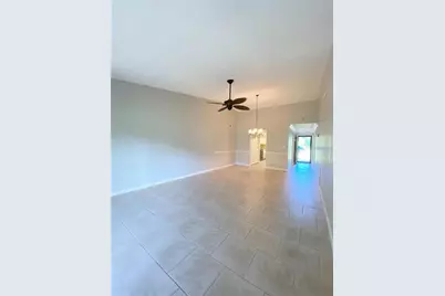 3625 Longmeadow #40, Sarasota, FL 34235 - Photo 9