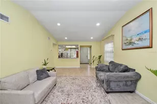 5677 Summerside Ln, Sarasota, FL 34231 - Photo 13