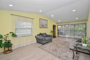 5677 Summerside Ln, Sarasota, FL 34231 - Photo 11