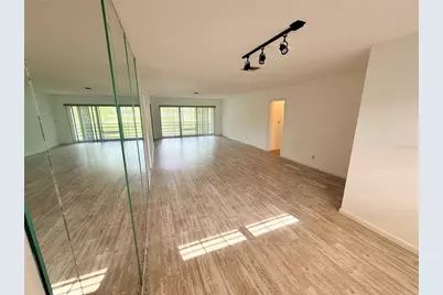 7880 Palm Aire Lane #203, Sarasota, FL 34243 - Photo 7