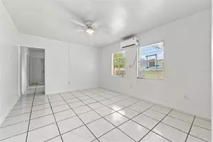 2425 9th Ave E, Bradenton, FL 34208 - Photo 5
