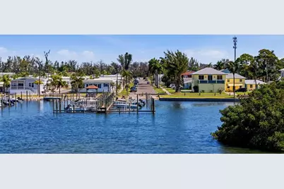 4517 103rd Street Court W, Bradenton, FL 34210 - Photo 3