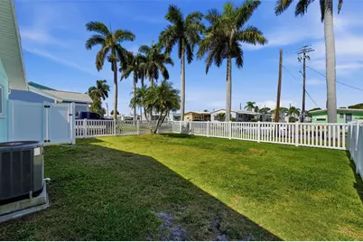 4517 103rd Street Court W, Bradenton, FL 34210 - Photo 17