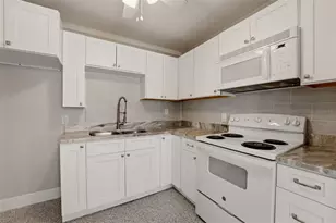 4517 103rd St Ct W, Bradenton, FL 34210 - Photo 9