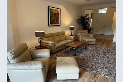12051 Thornhill Court, Lakewood Ranch, FL 34202 - Photo 9