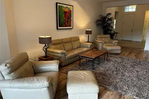 12051 Thornhill Ct, Lakewood Ranch, FL 34202 - Photo 9