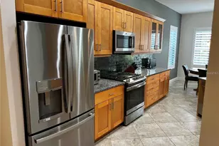 12051 Thornhill Ct, Lakewood Ranch, FL 34202 - Photo 15