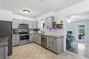 6412 2nd Ave W, Bradenton, FL 34209 - Photo 5