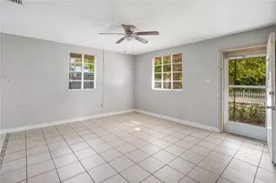 3917 Royal Palm Ave, Sarasota, FL 34234 - Photo 9