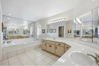 5511 Country Lakes Trail, Sarasota, FL 34243 - Photo 15