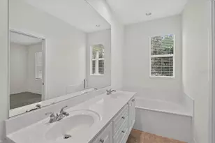 5975 Giardino Ln, Sarasota, FL 34232 - Photo 7