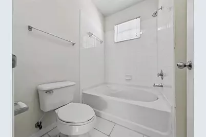 5701 Bentgrass Drive #18-207, Sarasota, FL 34235 - Photo 17
