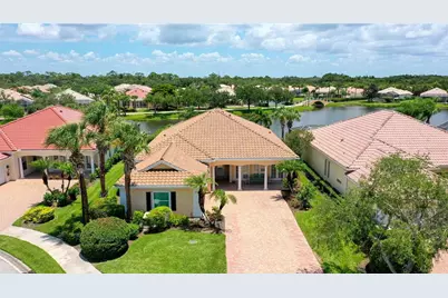 8672 Dolce Lane, Sarasota, FL 34238 - Photo 5
