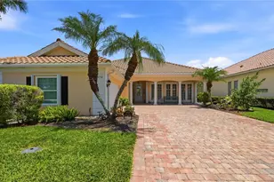 8672 Dolce Ln, Sarasota, FL 34238 - Photo 9
