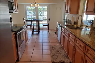 2745 Cardwell Way, Sarasota, FL 34231 - Photo 15