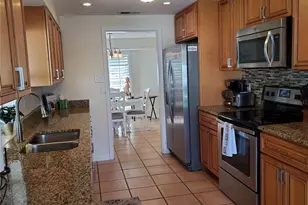 2745 Cardwell Way, Sarasota, FL 34231 - Photo 3
