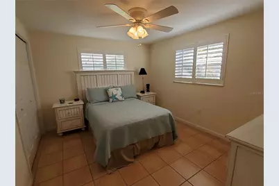 2745 Cardwell Way, Sarasota, FL 34231 - Photo 11