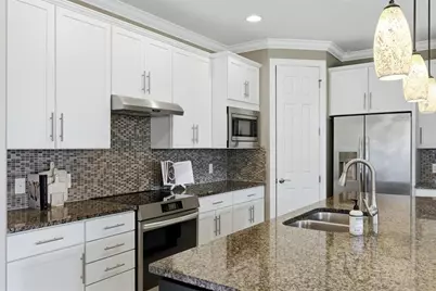 16932 Pelham Place, Lakewood Ranch, FL 34202 - Photo 17