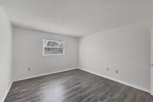 5800 Hollywood Blvd, Sarasota, FL 34231 - Photo 17
