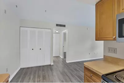 5800 Hollywood Boulevard #312, Sarasota, FL 34231 - Photo 15