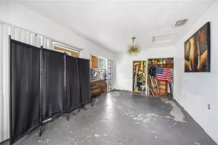 1909 Buccaneer Dr, Sarasota, FL 34231 - Photo 21