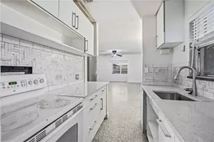 1909 Buccaneer Dr, Sarasota, FL 34231 - Photo 5