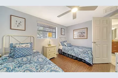 6061 Border Lane, Sarasota, FL 34231 - Photo 17
