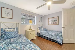 6061 Border Ln, Sarasota, FL 34231 - Photo 17