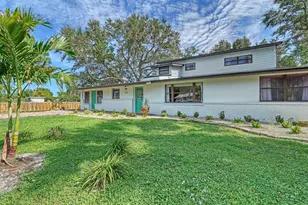 6061 Border Ln, Sarasota, FL 34231 - Photo 1