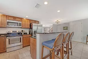 6061 Border Ln, Sarasota, FL 34231 - Photo 9