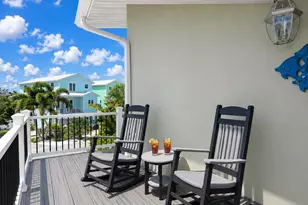 140 50th St, Holmes Beach, FL 34217 - Photo 3