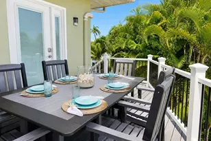 140 50th St, Holmes Beach, FL 34217 - Photo 29