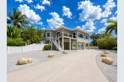 140 50th Street, Holmes Beach, FL 34217 - Photo 41